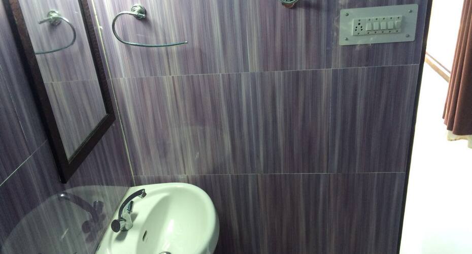 Hotel Comfort Inn, Chamba 2